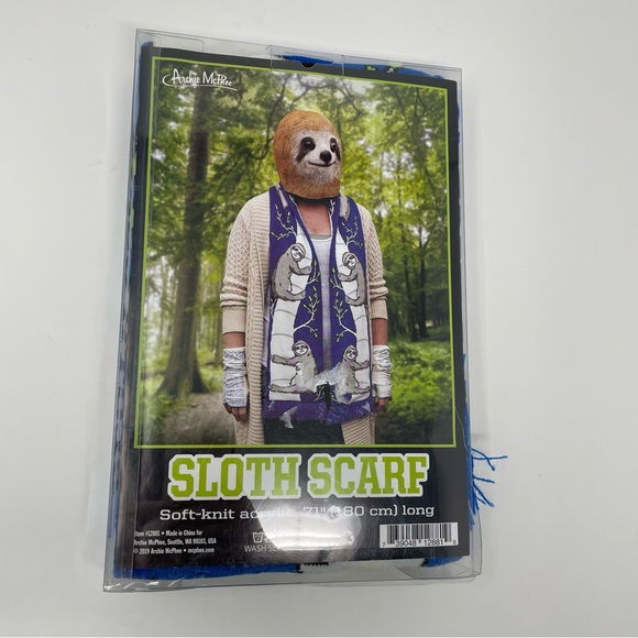 🔻LAST CHANCE🔻 ARCHIE MCPHEE Sloth Long Soft Knit Scarf New in Box unisex - Picture 5 of 7